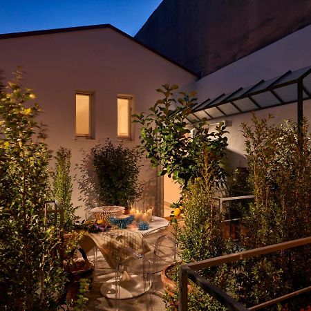 Apartamento Right House - Indipendent In Characteristic Marina District Cagliari Exterior foto